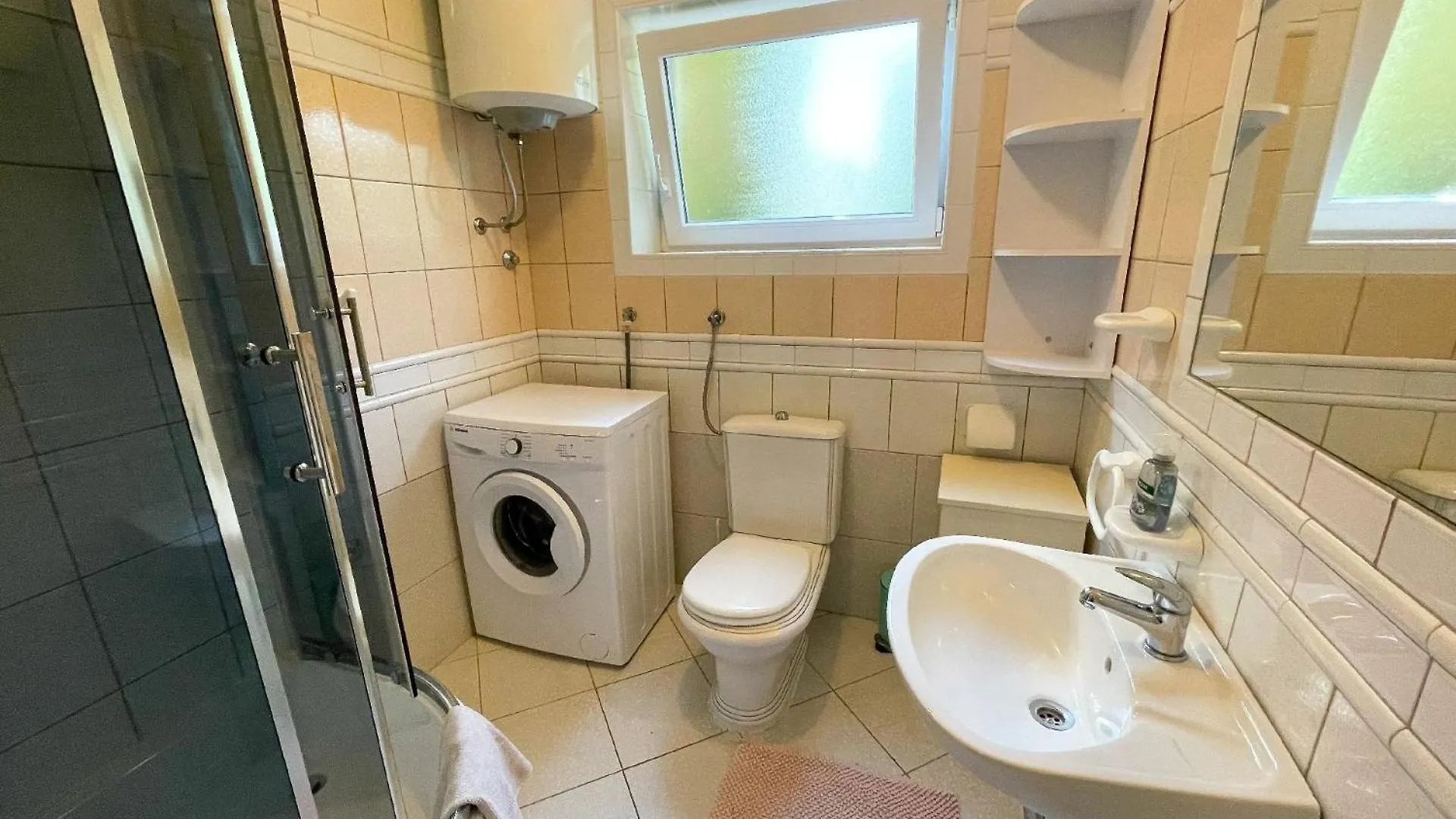 Nette Ferienwohnung In Jadranovo Mit Garten, Grill Und Terrasse