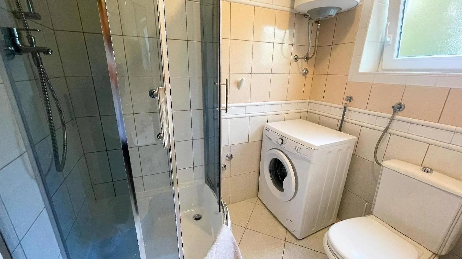 Nette Ferienwohnung In Jadranovo Mit Garten, Grill Und Terrasse 0*,